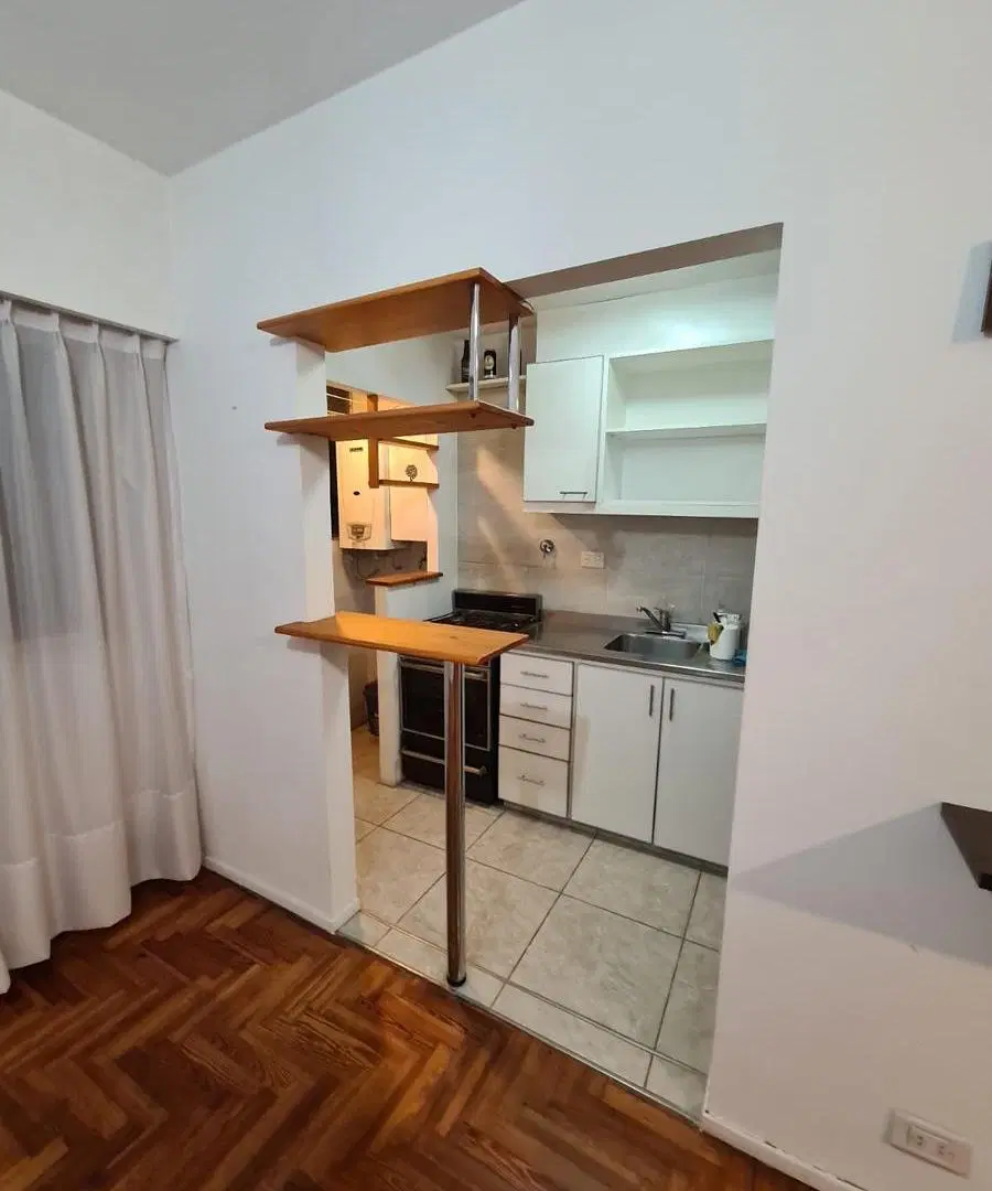 ALQUILER - Impecable 2 Ambientes c/ Parquet Plastificado - Mario Bravo 67, Almagro. 4