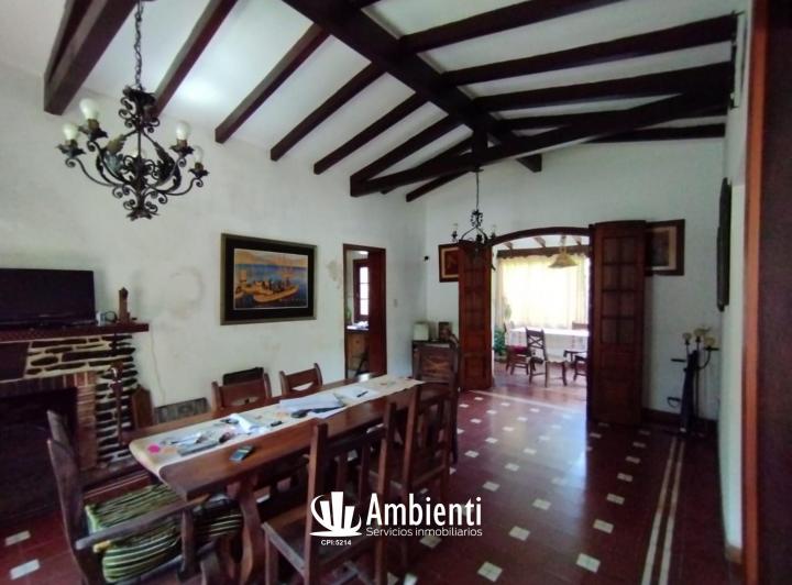 HERMOSA CASONA EN SALDÁN