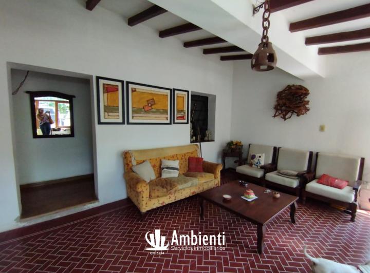 HERMOSA CASONA EN SALDÁN