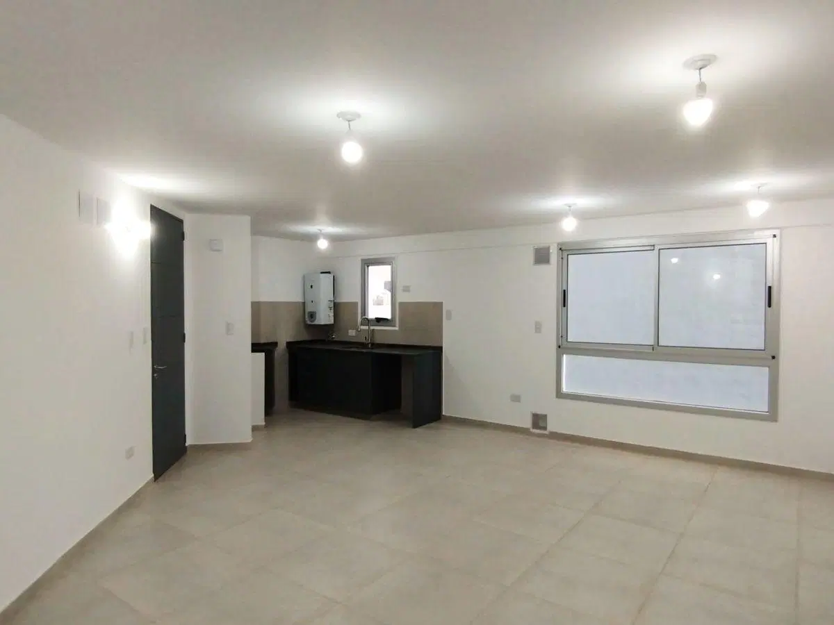 OPORTUNIDAD AMPLIO DEPTO 1 DORMITORIO - VENTA 2