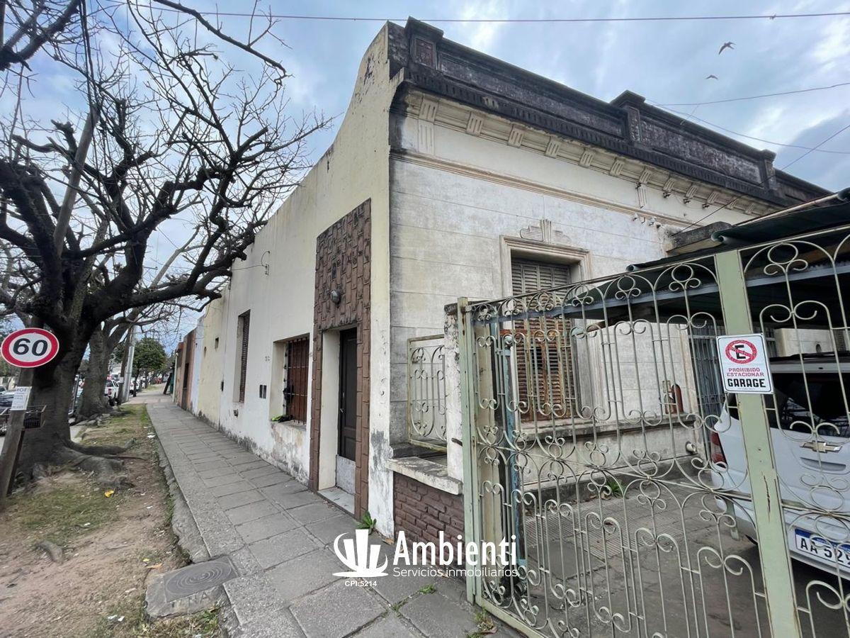 Foto de Esquina comercial/institucional - Mujer Urbana, imagen 1