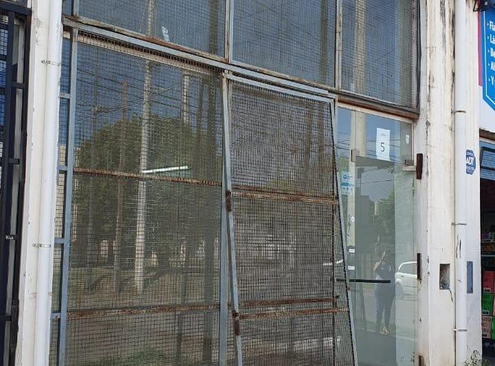 ALQUILER LOCAL FERREYRA  4