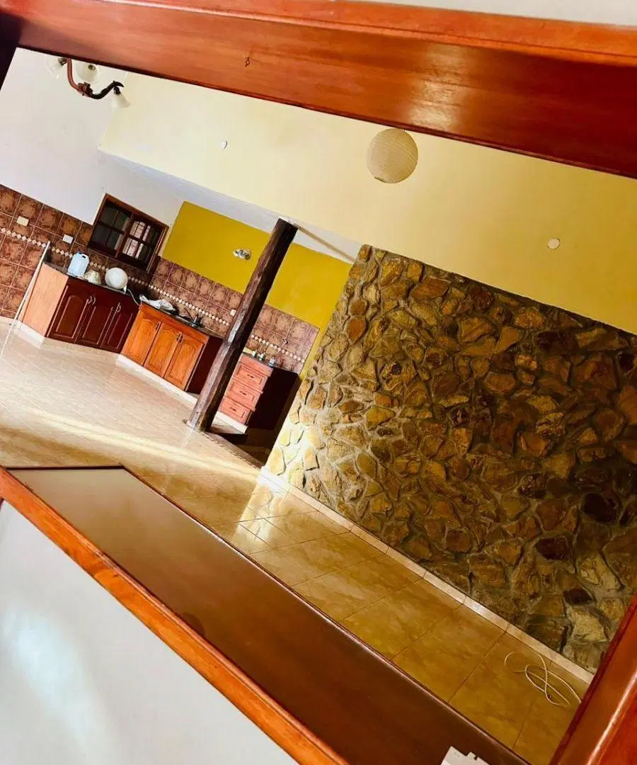 ALQUILO CASA EN VILLA DEL TOTORAL 5