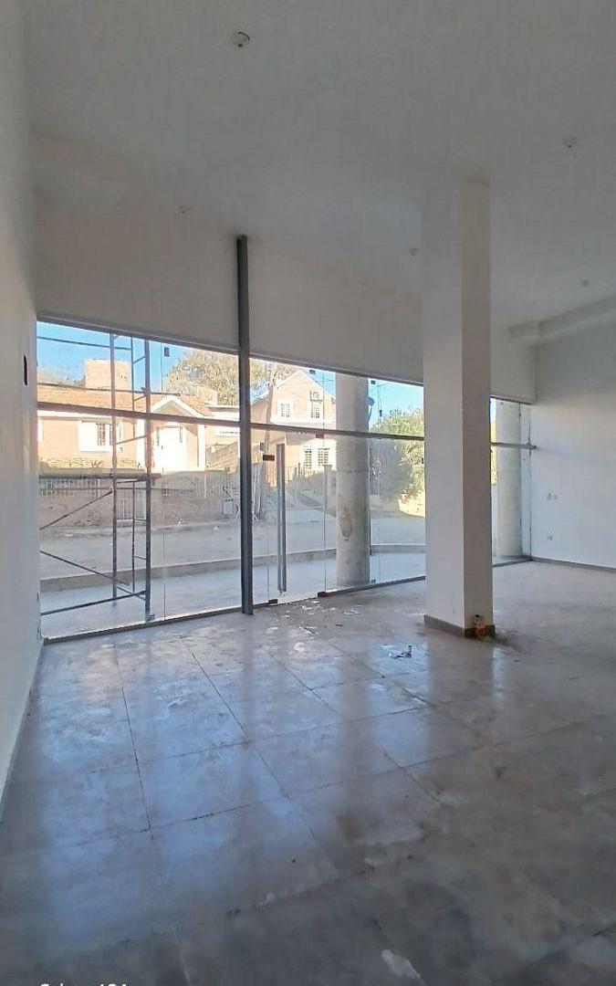 Foto de VENDO LOCALES EN PASEO QUATTRO CARLOS PAZ, imagen 5