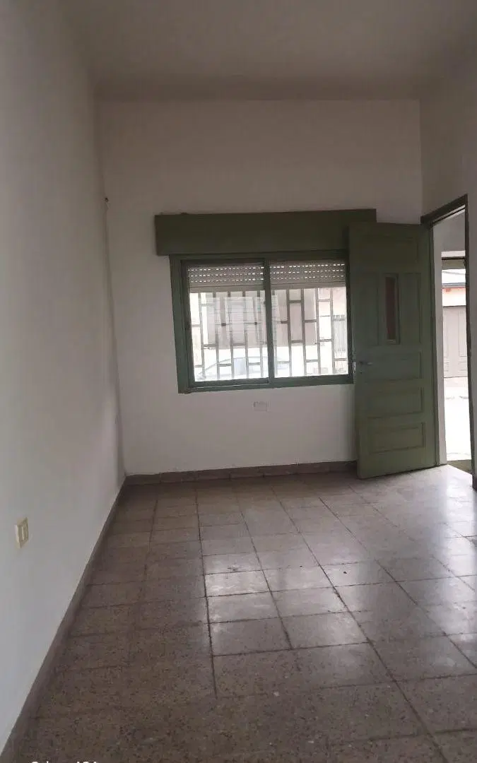 Casa de 2 dormitorios con cochera Barrio San Martin 2