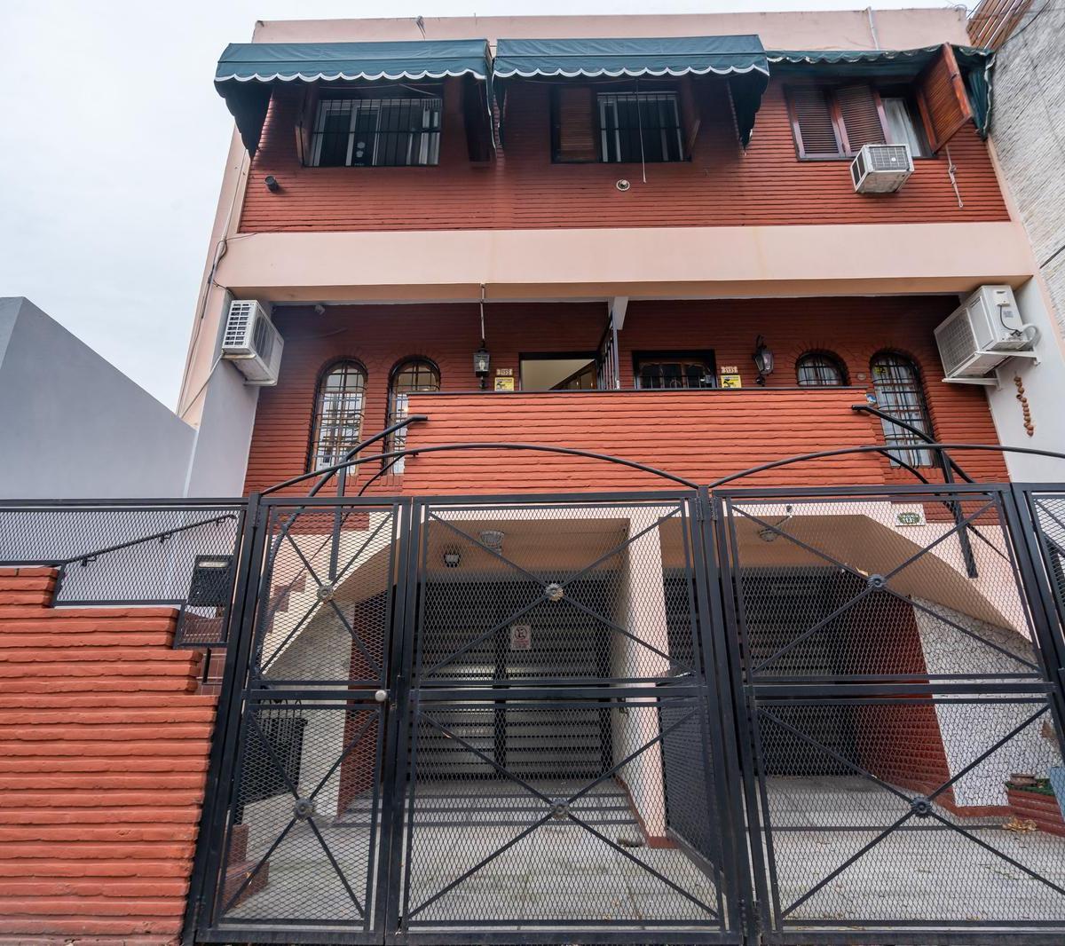 Venta PH Cuatro Ambientes Santa Rita. Sin Expensas Jardín y Cochera 3