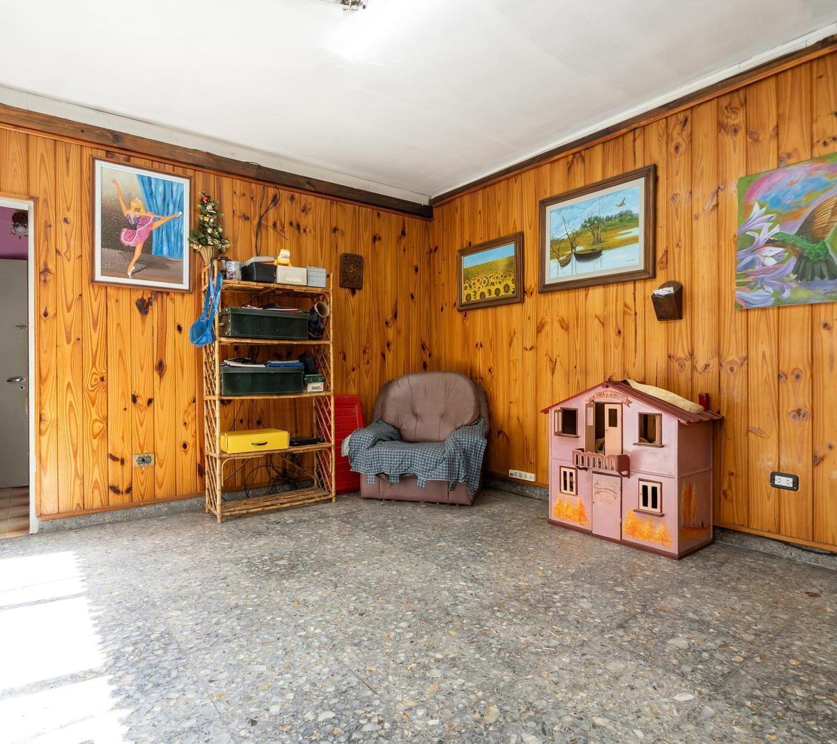 Venta Casa Cinco Ambientes en Flores. Dos Patios 5
