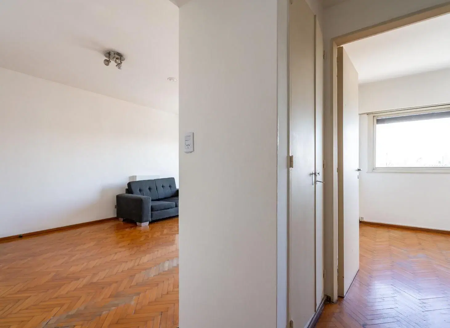 Departamento Tres Ambientes. Venta. Flores. Con Balcón 8
