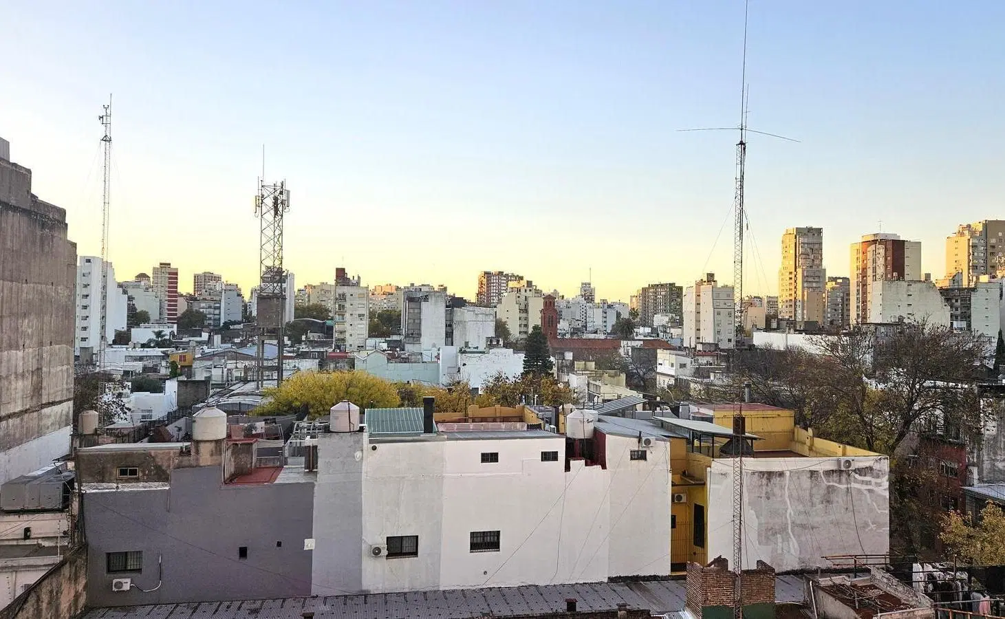 Alquiler en Almagro. Departamento tres ambientes. Luminoso 1