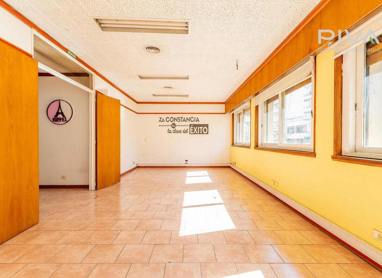 Foto de Oficina en Flores, imagen 1