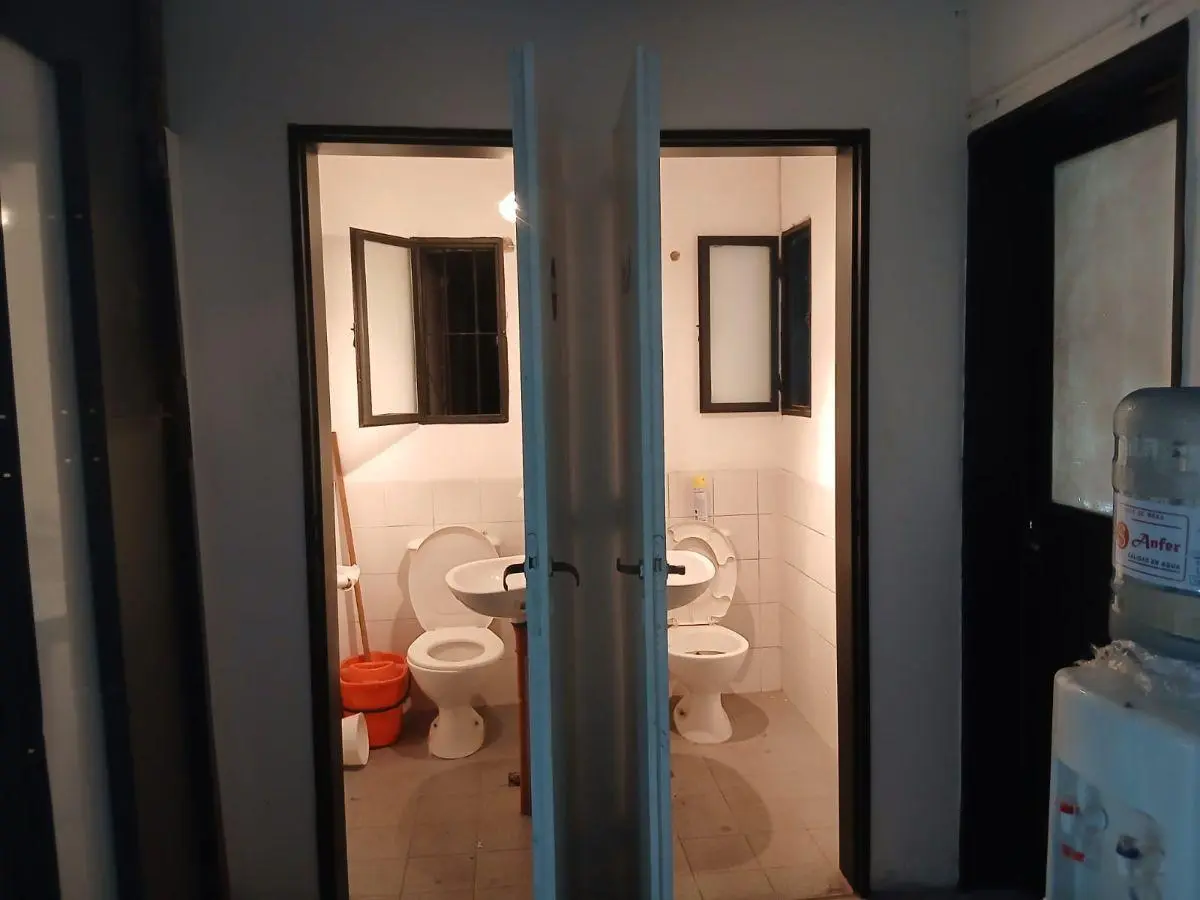 RECTA MARTINOLI -LOCAL COMERCIAL 125 M2 -ALQUILO 5