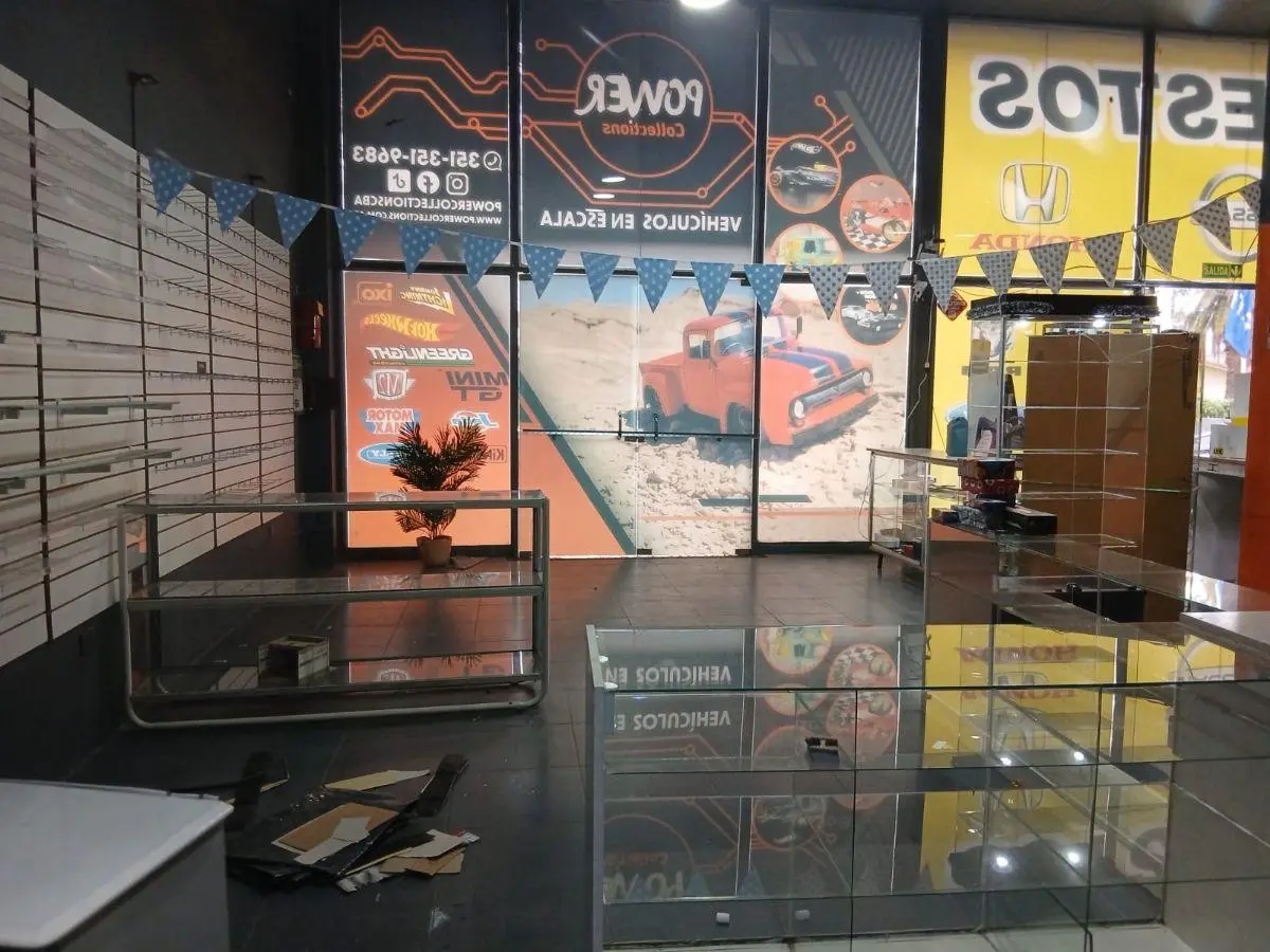 RECTA MARTINOLI -LOCAL COMERCIAL 125 M2 -ALQUILO 3