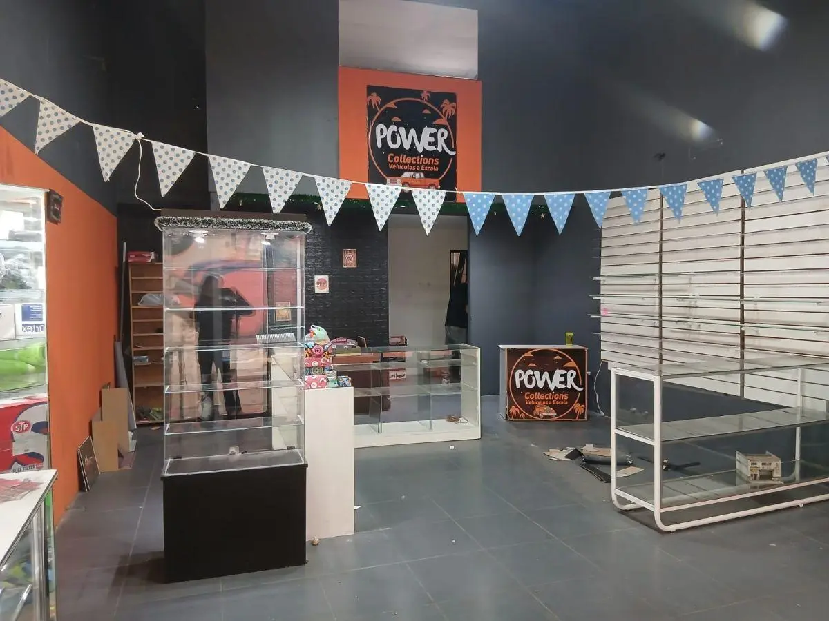 RECTA MARTINOLI -LOCAL COMERCIAL 125 M2 -ALQUILO 4