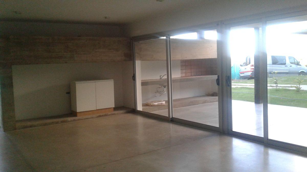 Foto de LOS CAROLINOS ALQUILO CASA EN HOUSING 3 D, imagen 4