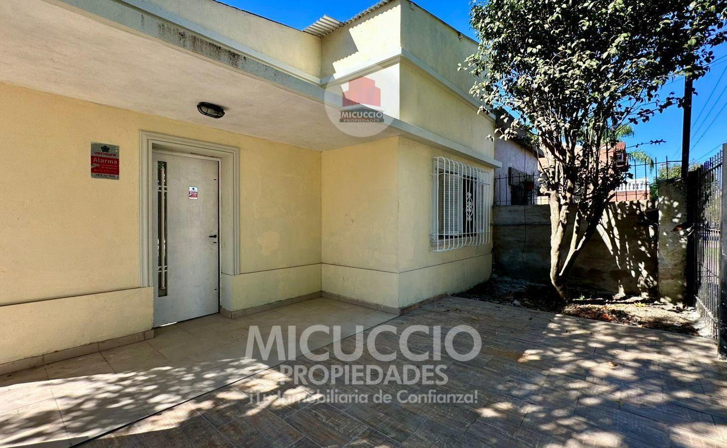 Casa en alquiler | Gral. Paz N°795 esq. Lauría | Escobar