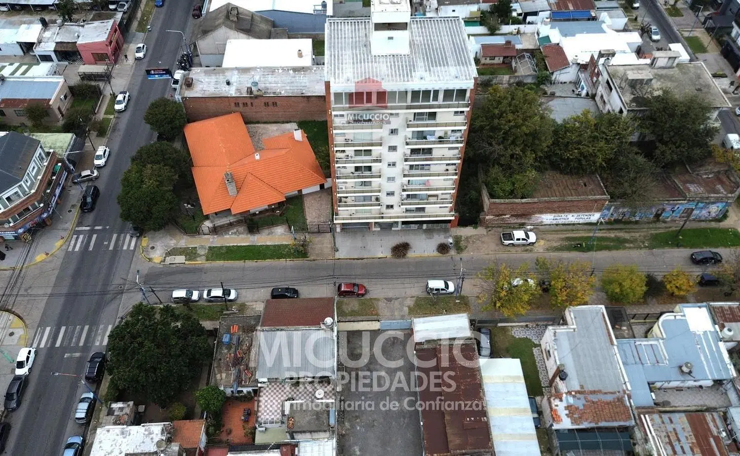 Departamento en alquiler | Edilfredo Ameghino N°438 (1°B) | Escobar centro 3