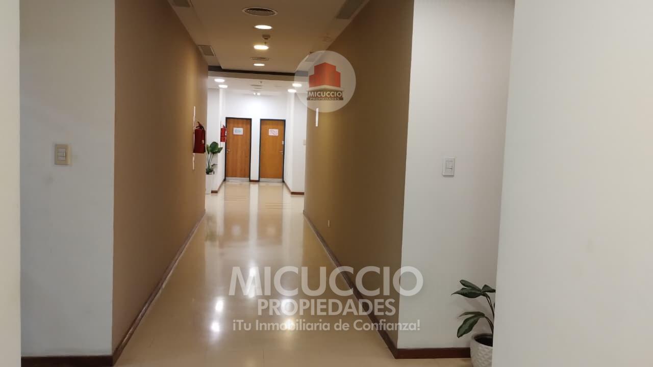 Foto de Oficina en venta | 2°Piso, N°221 (UF N°5) | Maschwitz Mall, imagen 4