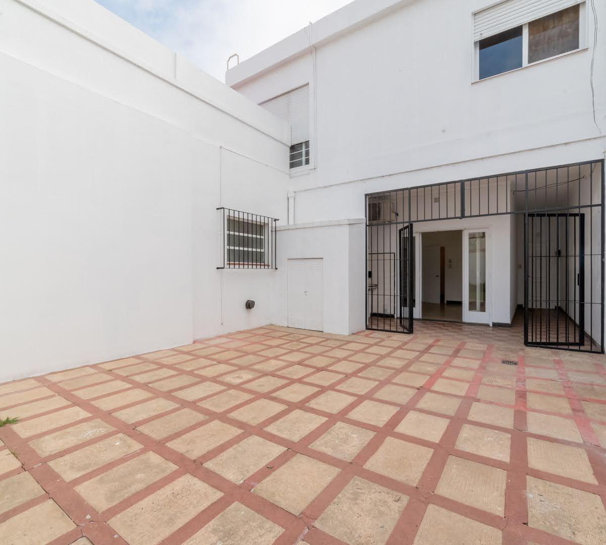 Saavedra 1300 - 2 Casas Internas Únicas de 2 D. c/u (Venta en Conjunto) 1