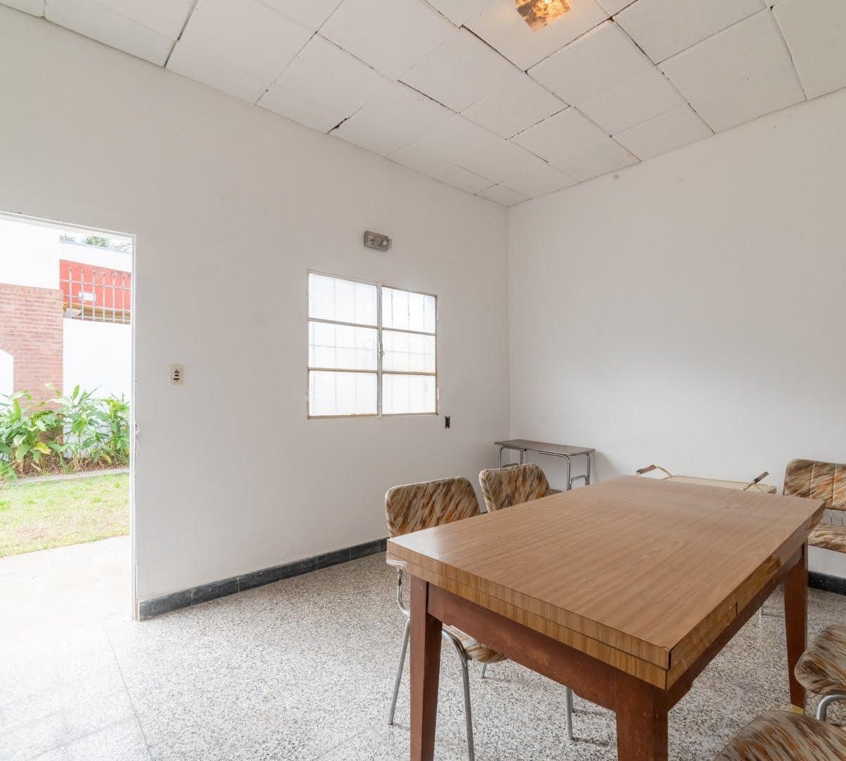 Saavedra 1300 - 2 Casas Internas Únicas de 2 D. c/u (Venta en Conjunto) 2