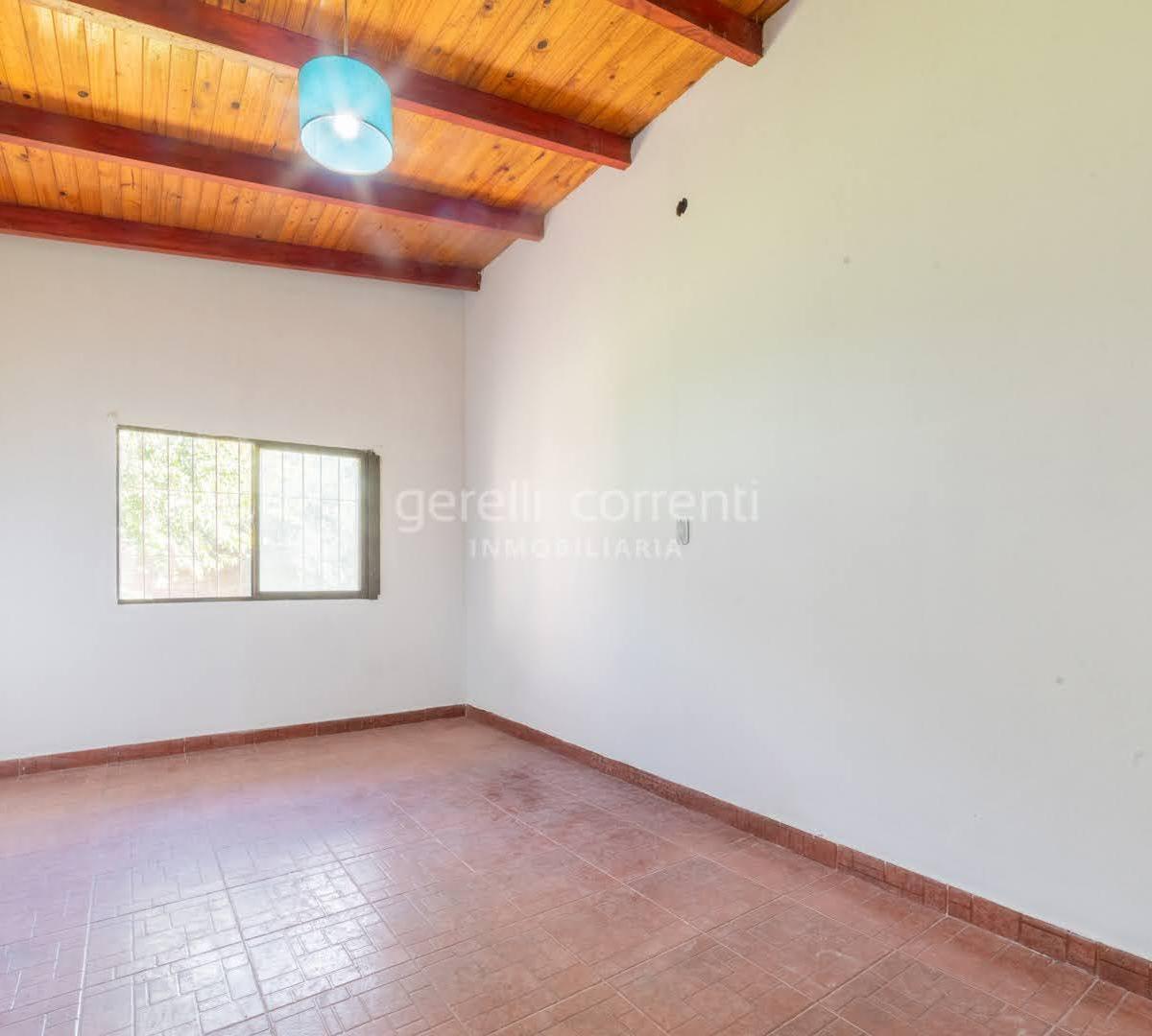Casa 3 Dormit. con Amplio Terreno en Bº Los Conquistadores - Sauce Viejo 2