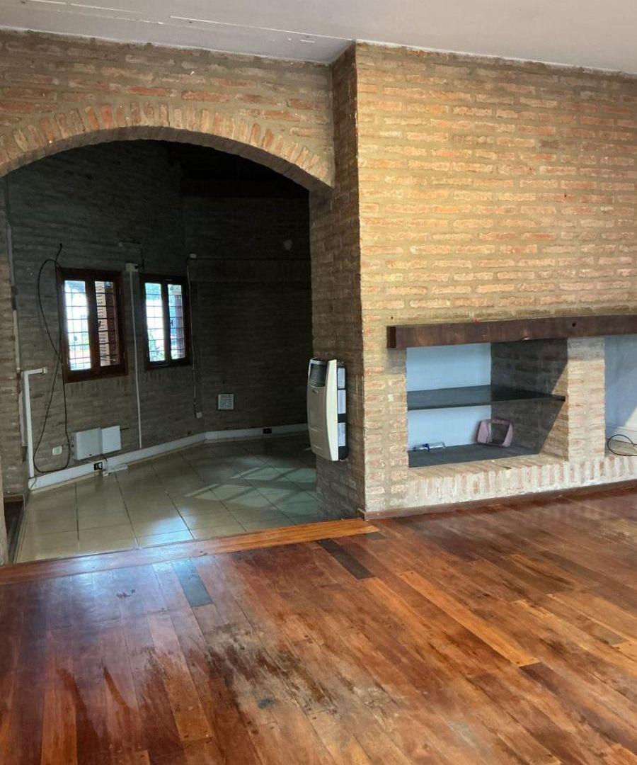 Foto de Oficina comercial de 250 m² en alquiler en General Paz, imagen 5