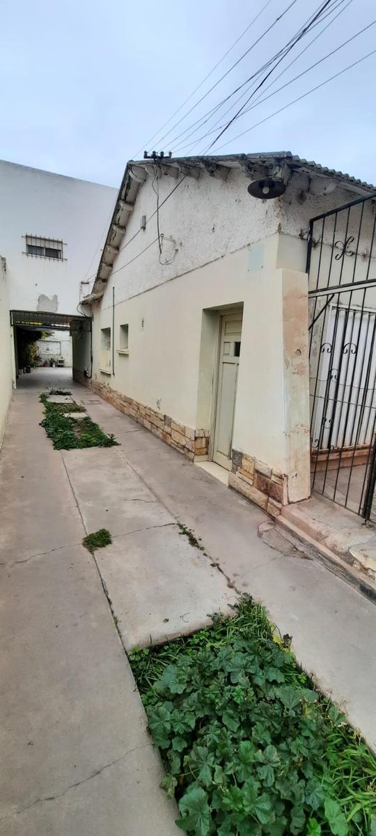 Casa en Villa Regina 4
