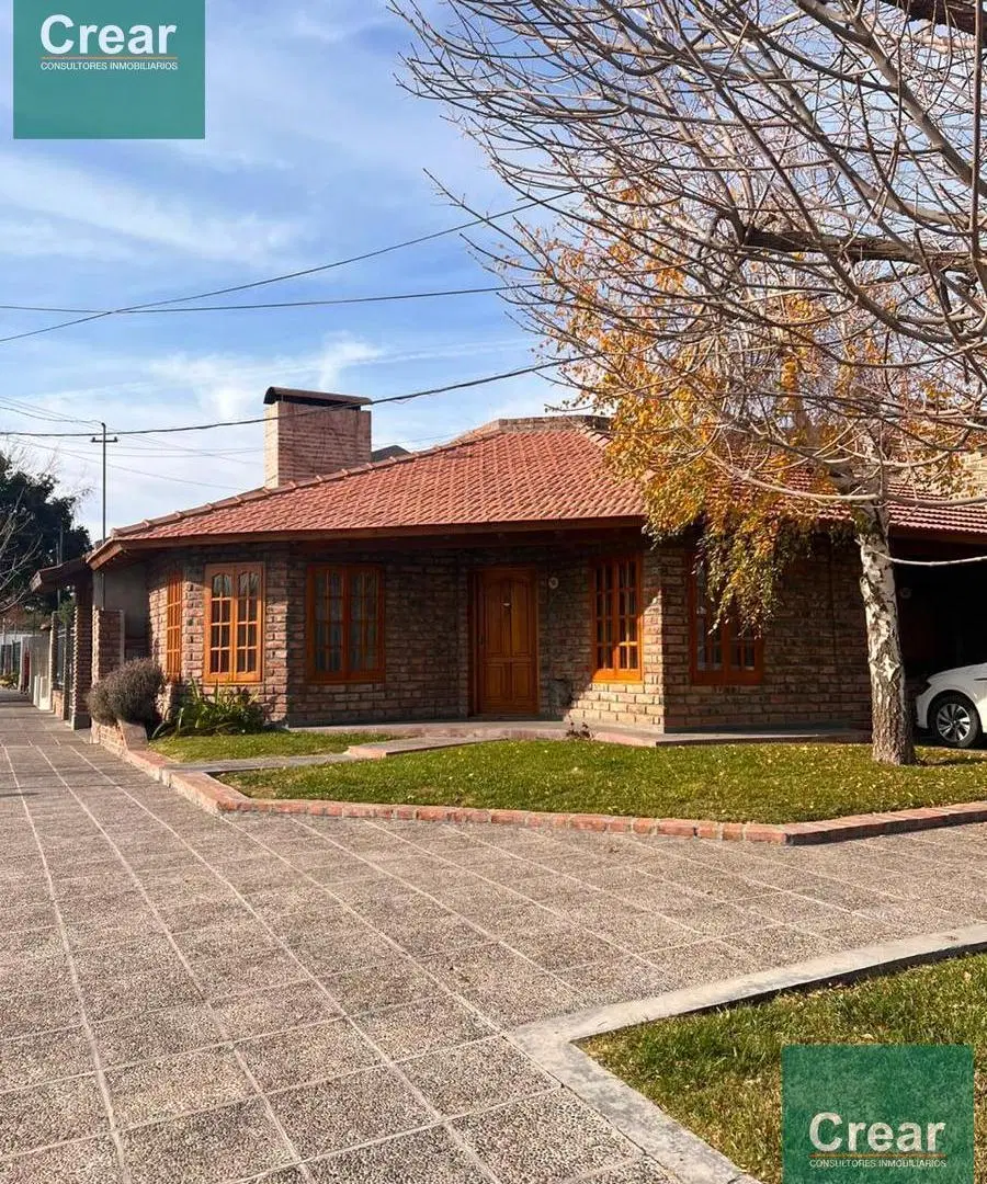 Casa en Villa Regina 1