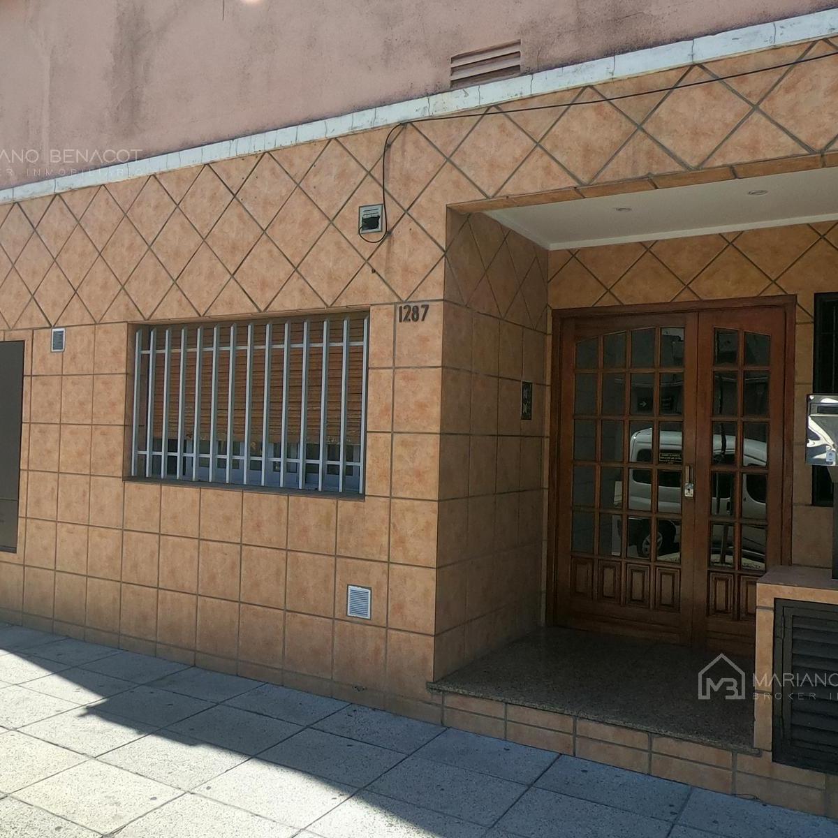 Departamento en Venta en Monte Castro 1
