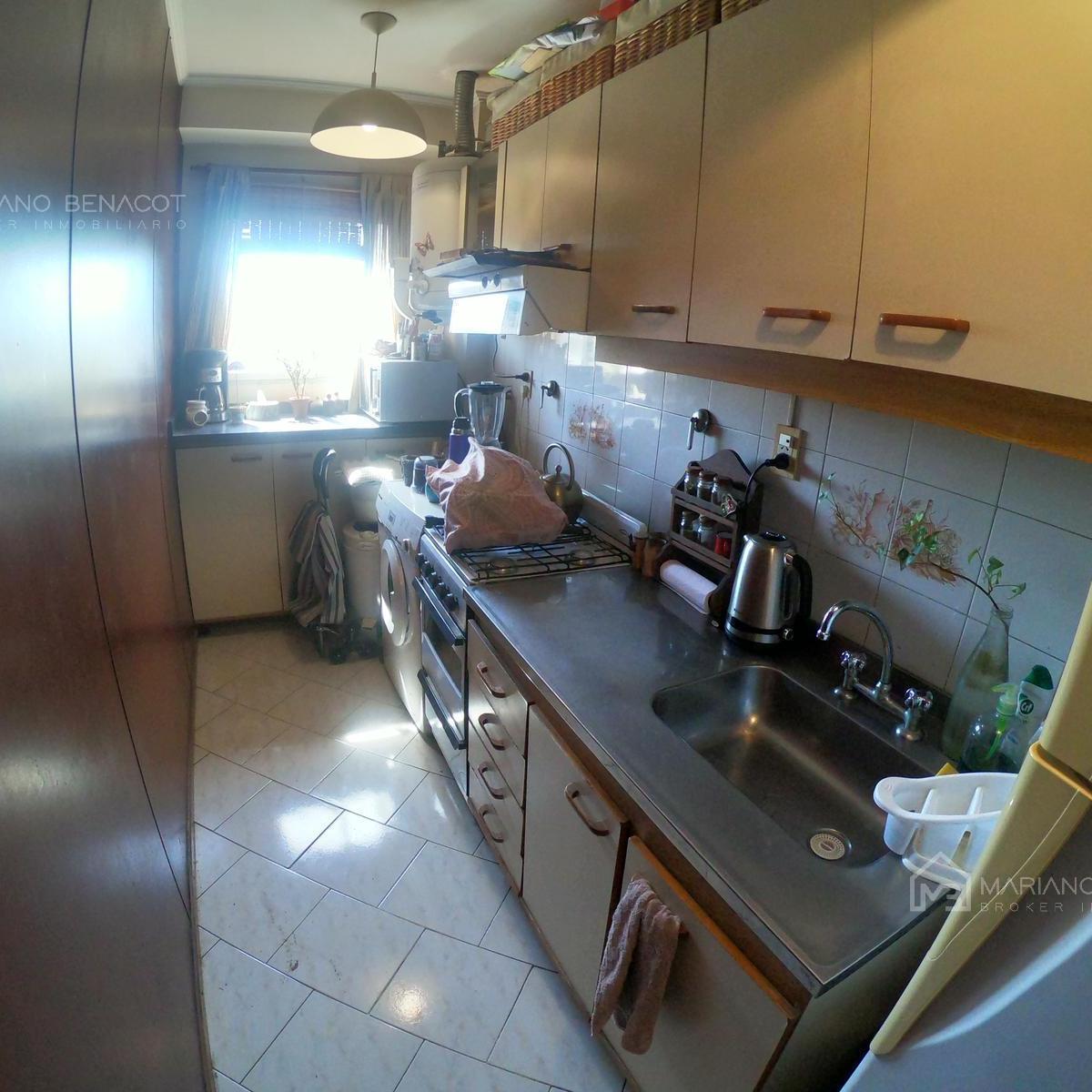 Departamento en Venta en Monte Castro 4