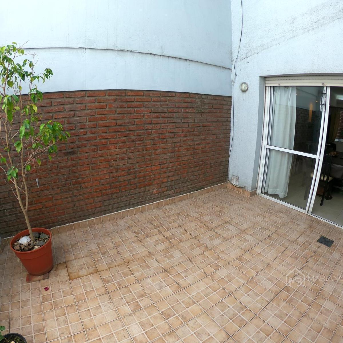 Triplex 4 Amb + Dependencia de Servicio + Cochera + Patio + Terraza 5