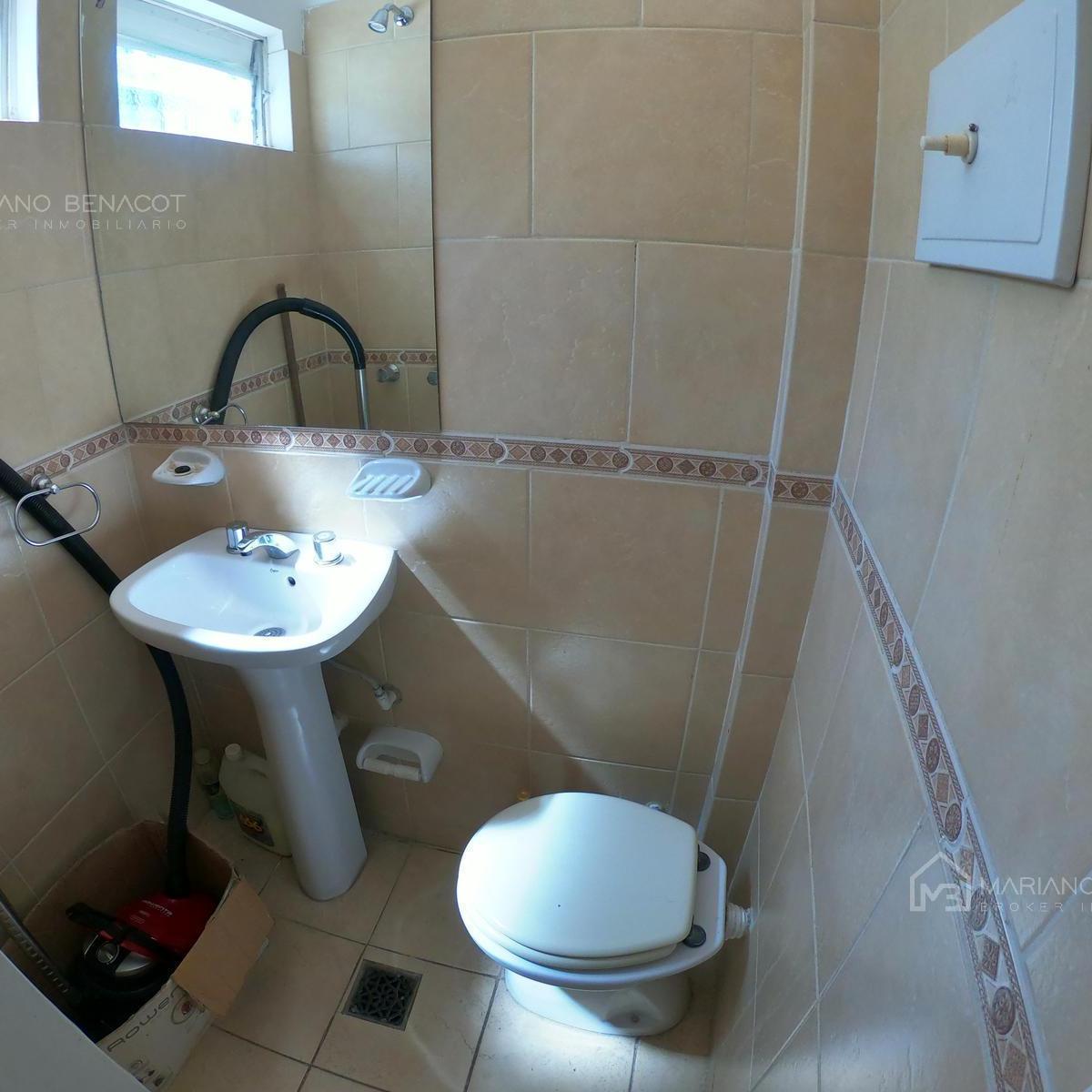 Triplex 4 Amb + Dependencia de Servicio + Cochera + Patio + Terraza 5