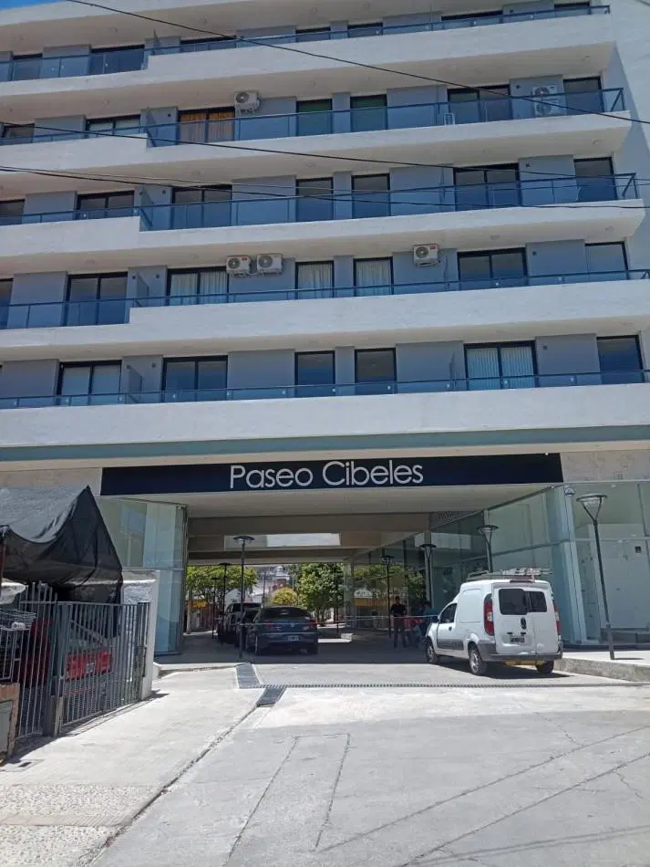 Oportunidad! Cochera en pleno centro. Edificio Cibeles 4