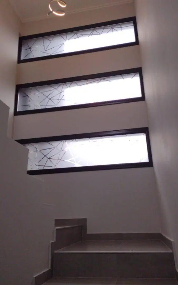 Moderna casa exclusiva en B° Las Malvinas. 5