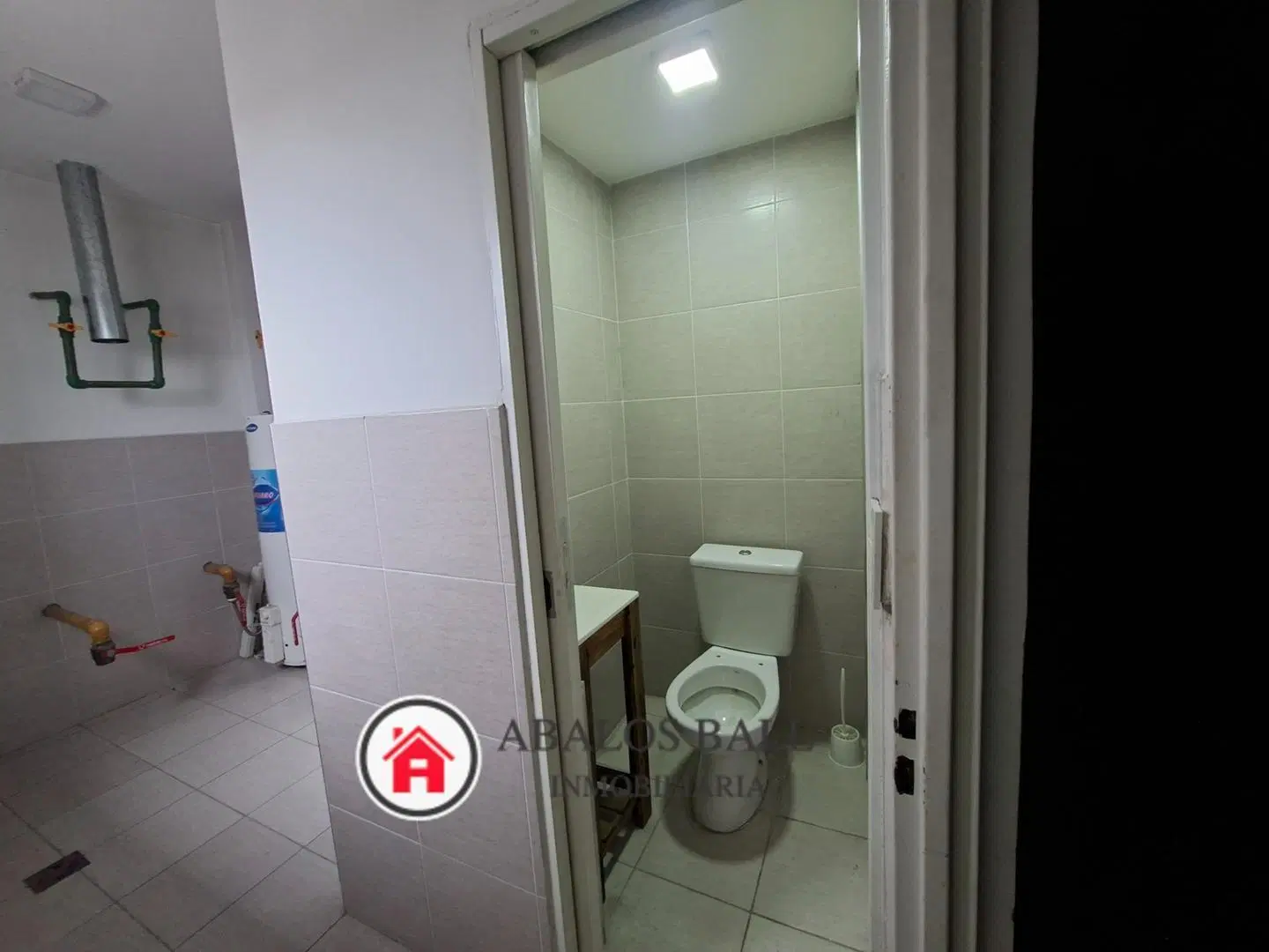 VENTA DEPTO MONOAMBIENTE AMPLIO EN LANUS OESTE 8