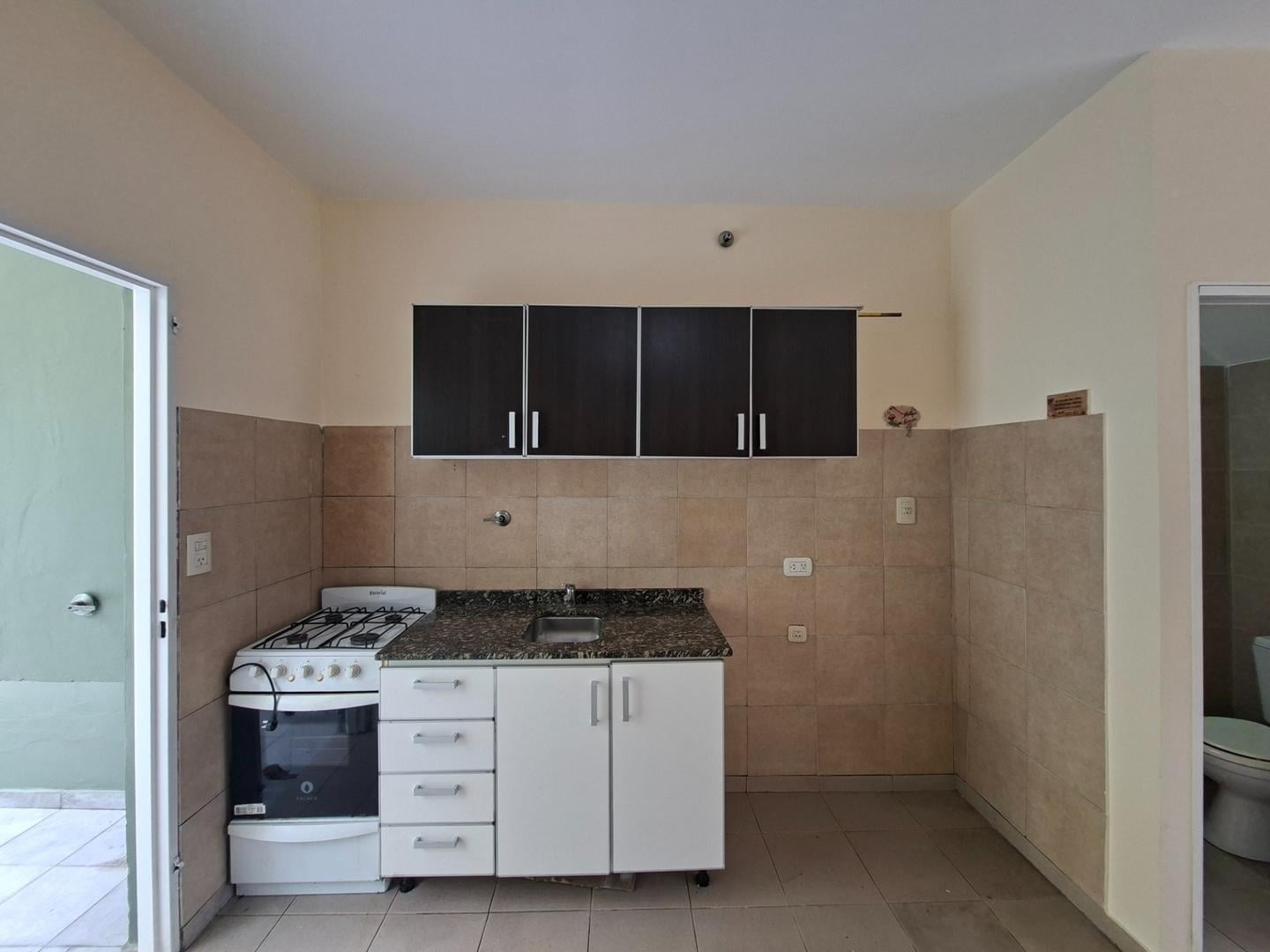 Foto de ALQUILER DUPLEX 2 DORM EN 2 PLANTAS SIN EXPENSAS!!, imagen 4