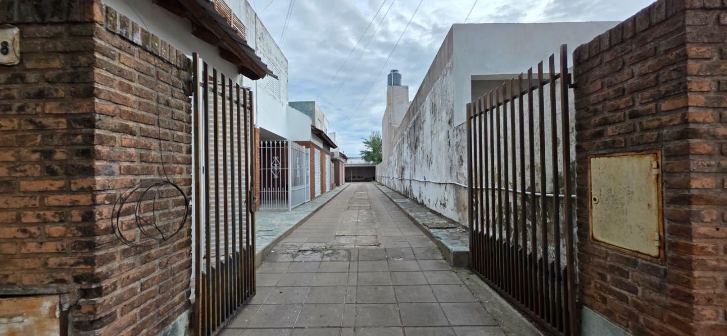 Casa 2 dormitorios. | San Juan al 300