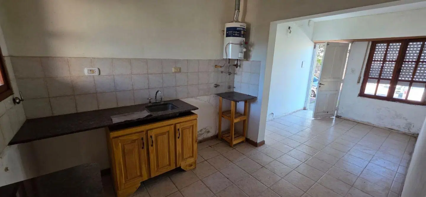 Casa 0 ambientes 1 dormitorios. | R.N Poratti al 2500 3