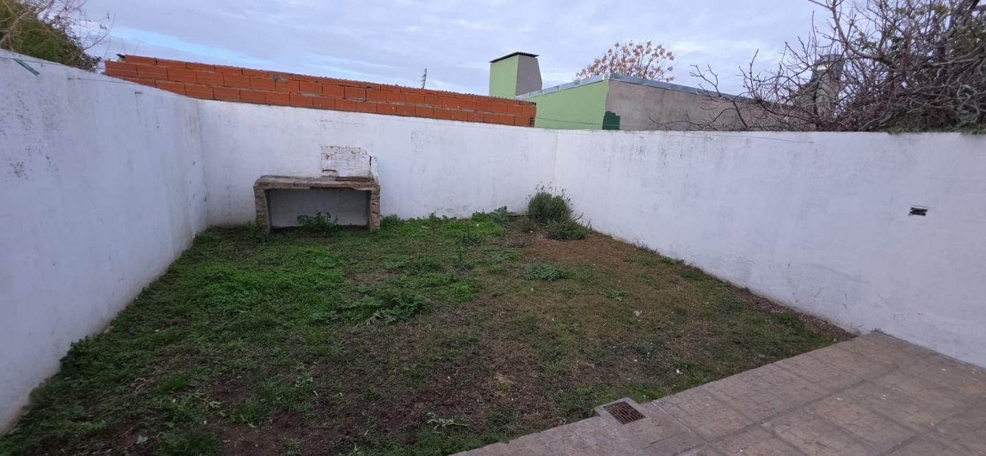 Foto de Departamento 0 ambientes 4 dormitorios. | Mendoza al 1600, imagen 3