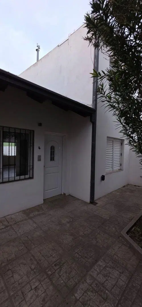 Departamento 0 ambientes 4 dormitorios. | Mendoza al 1600 4