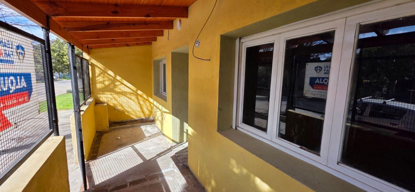 Foto de Casa 0 ambientes 2 dormitorios. | Dr West al 1400, imagen 3