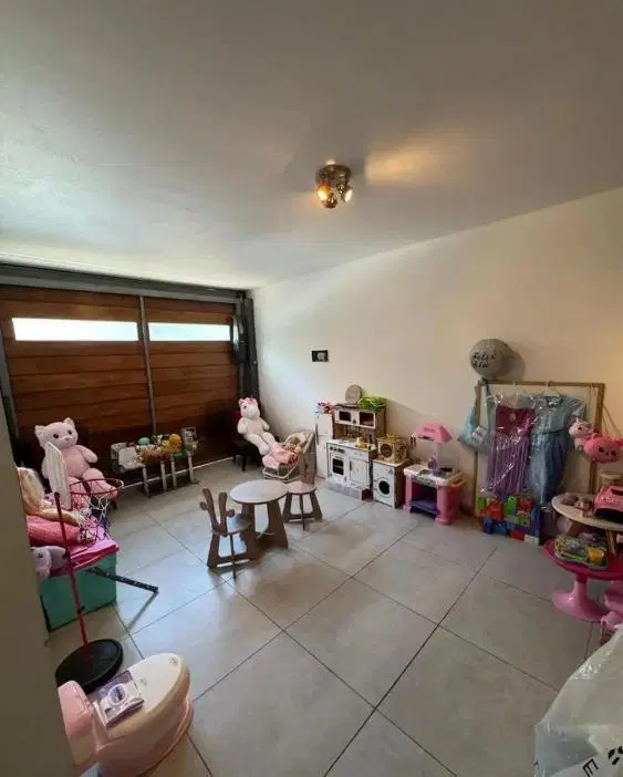 Casa en Venta Los Aromas Valle Escondido 3 Dormitorios Pileta 250 m2 Cubiertos 5