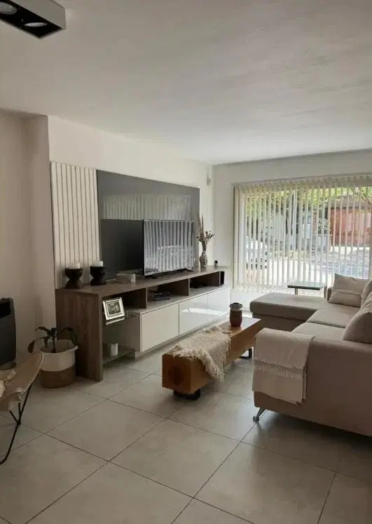 Casa en Venta Los Aromas Valle Escondido 3 Dormitorios Pileta 250 m2 Cubiertos 3