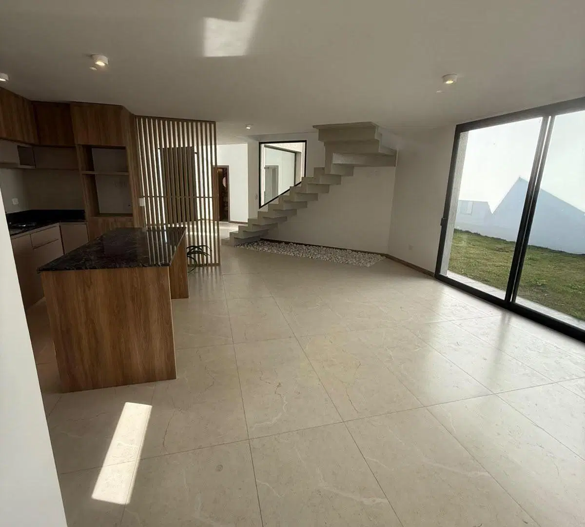 Colinas de Manantiales Venta casa 3 Dormitorios 250360 cub.terreno 3