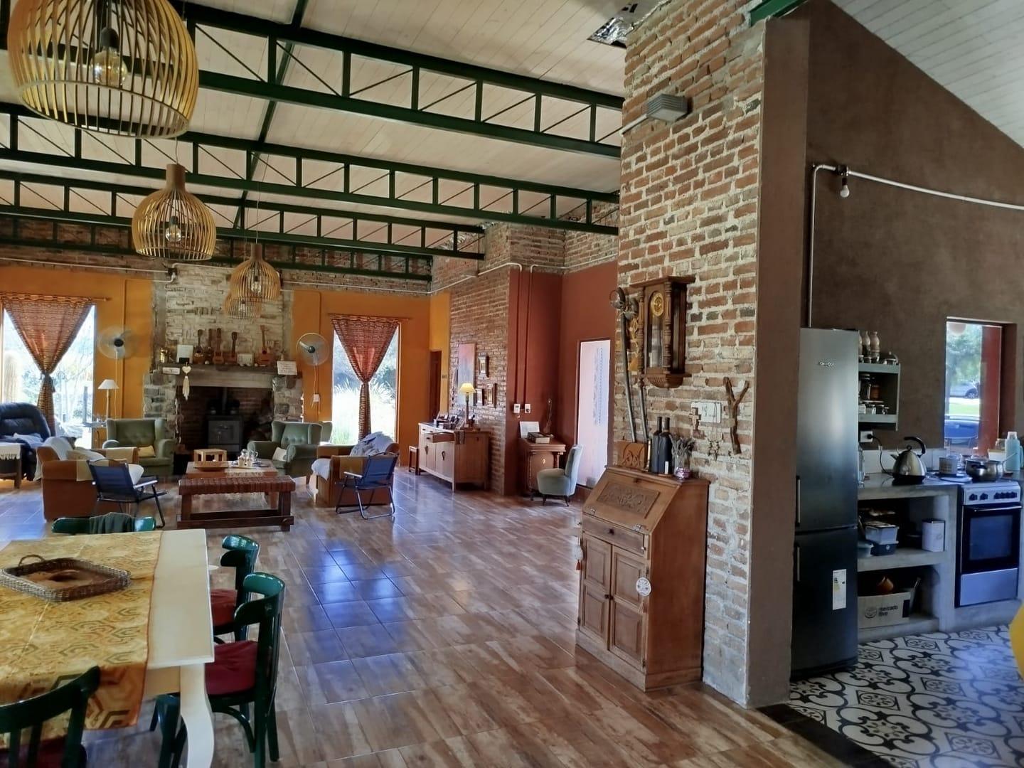 Foto de Las Corzuelas Casa rustica 417m2 cubiertos Permuta, imagen 1