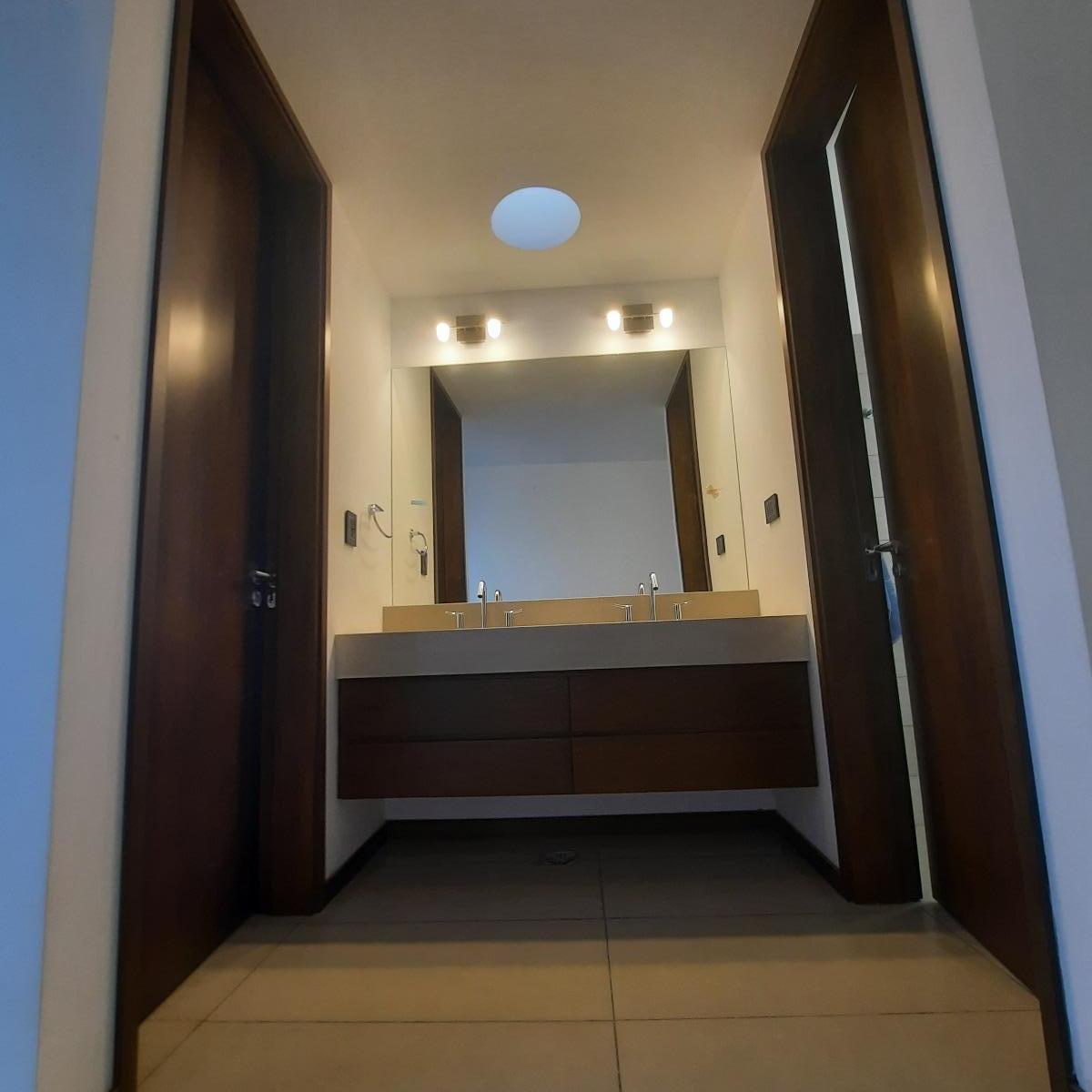 Venta Excepcional Casa en Barrio San Isidro - Villa Allende - Cordoba 4