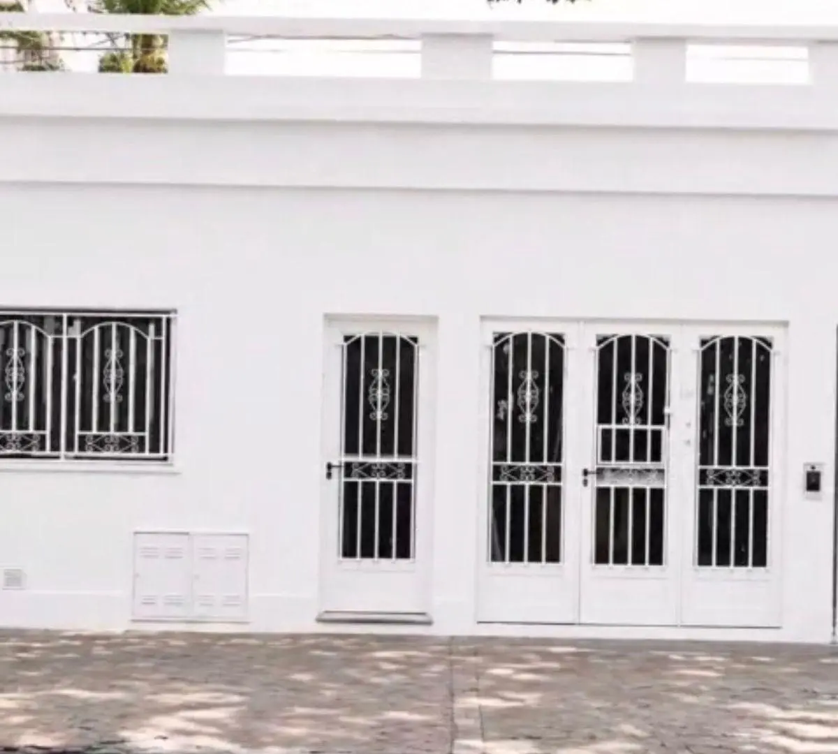 Excelente CASA en ALQUILER SOLO PARA USO COMERCIAL 2