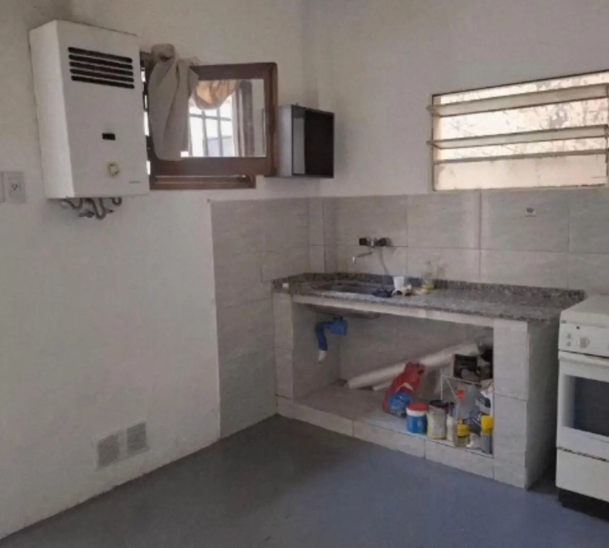 Excelente CASA en ALQUILER SOLO PARA USO COMERCIAL 3
