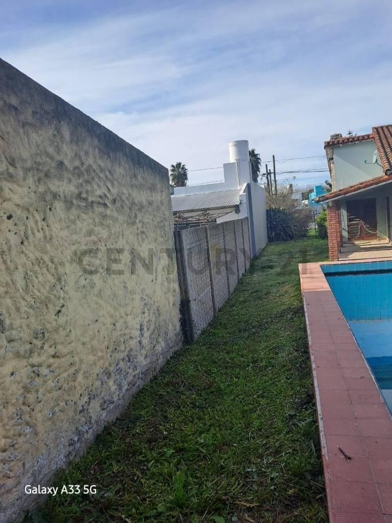 Casa a Reciclar Sobre Camino Centenario 1