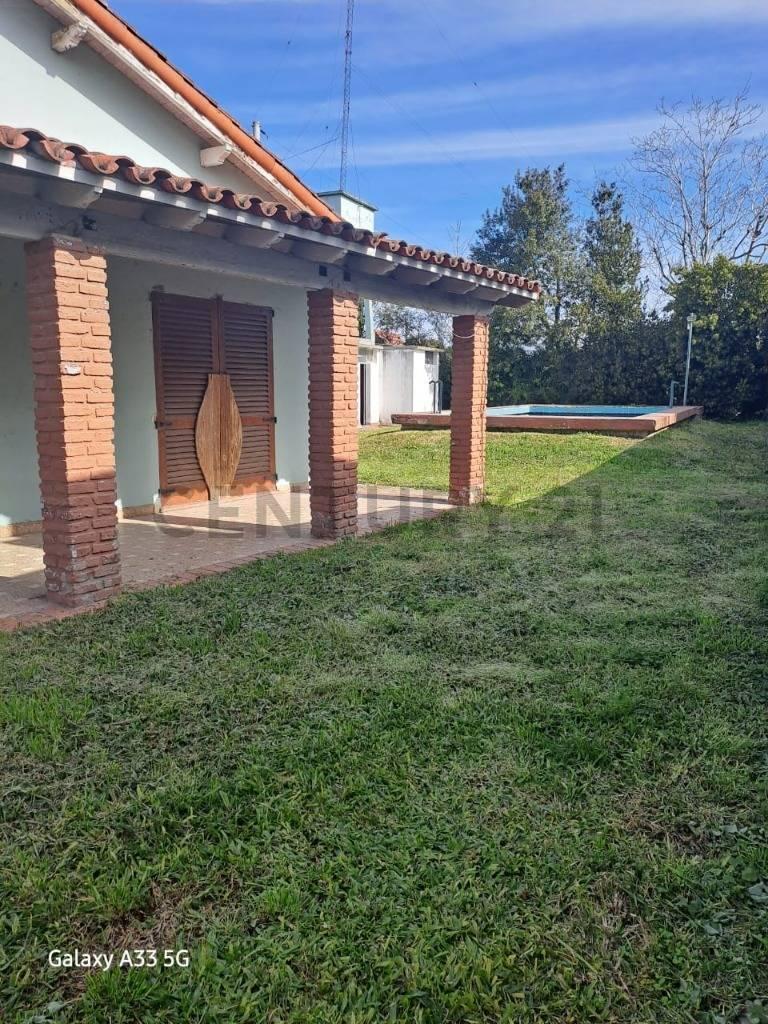 Casa a Reciclar Sobre Camino Centenario 3