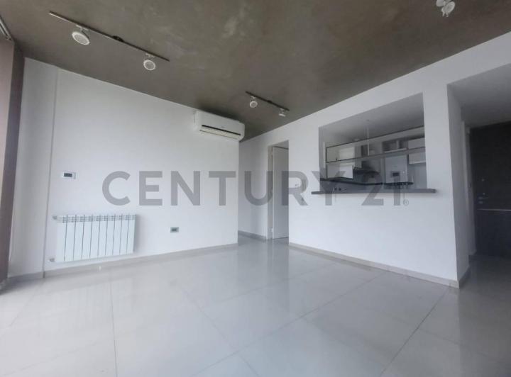 Alquiler 1 dormitorio con vestidor y balcón en La Plata 3
